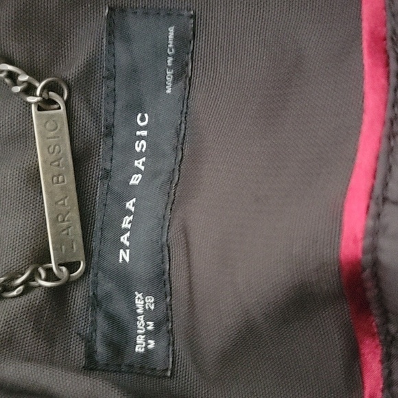 Zara Basic Coat, Size M, Zipper and Toggle Closure, 6 Pocket, Dark Dark Brown - Picture 6 of 13